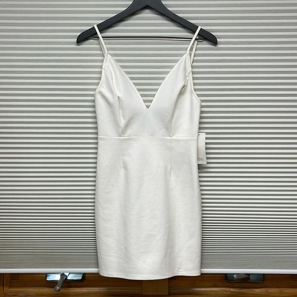Tobi NWT Off White Spaghetti Strap Plunging Bodycon Mini Dress Size Small - Picture 1 of 8